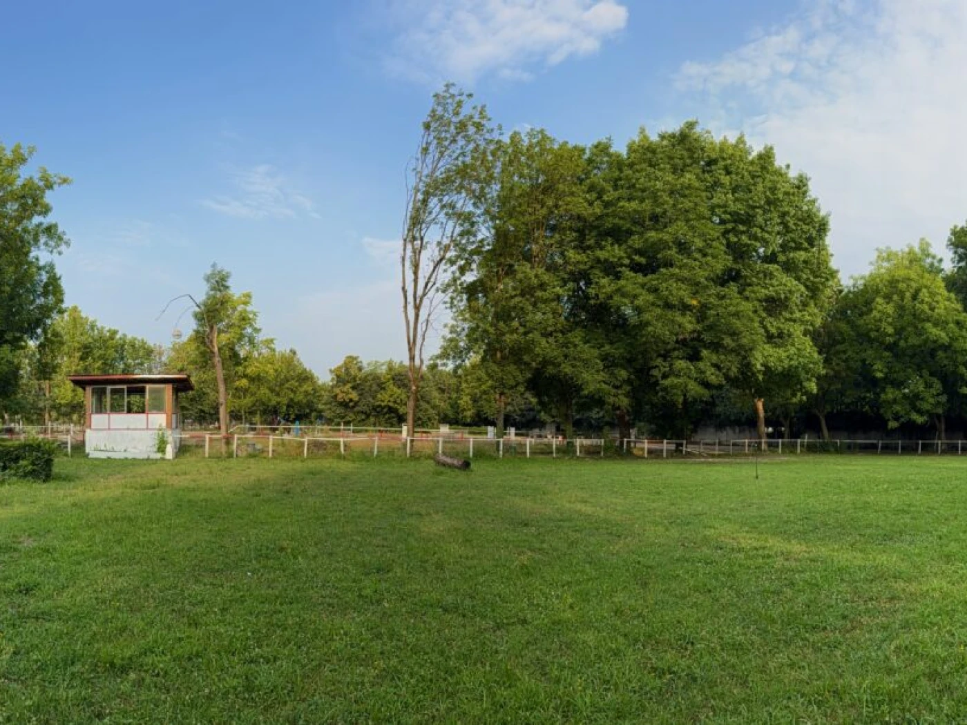 Campo in erba Castelbarco 110x80 mt